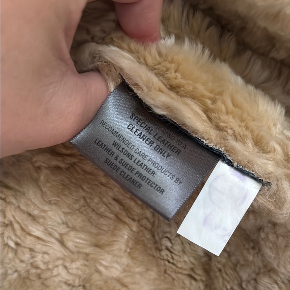 Women's Leather Jacket with Faux Fur Lining - Picture 6 of 8